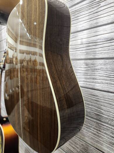 Store Special Product - Martin Guitars - HD-28 V18